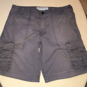 Men’s Aeropostale cargo shorts Size 36